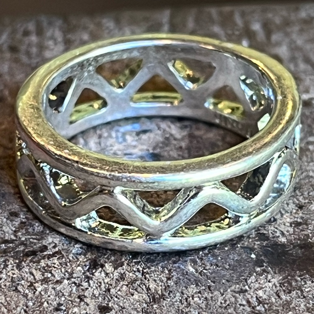 Silver Tone Wave Band